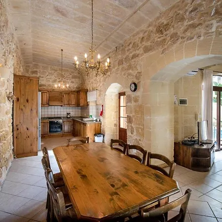 4 Bedroom With Private Pool 펜션