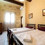 4 Bedroom With Private Pool