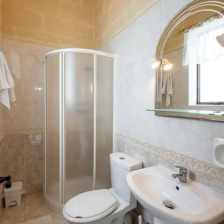 4 Bedroom With Private Pool * Xewkija