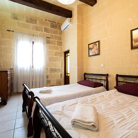 4 Bedroom With Private Pool